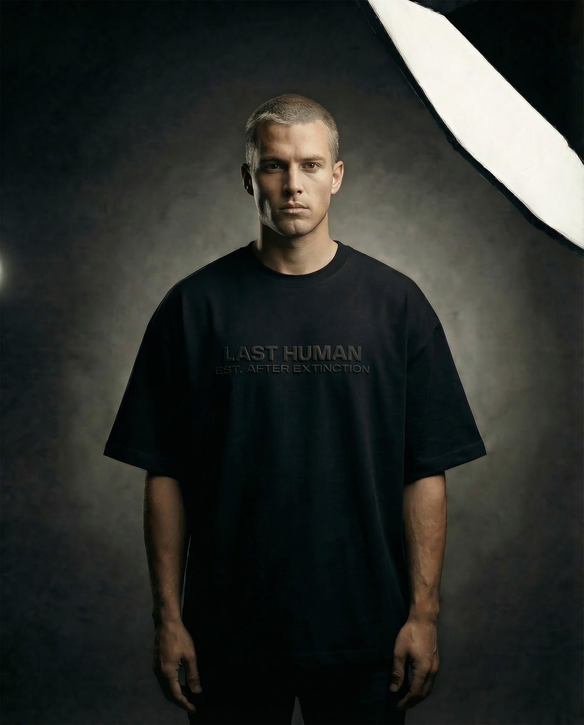 LAST HUMAN ORIGINALS  — OVERSIZED T-SHIRT