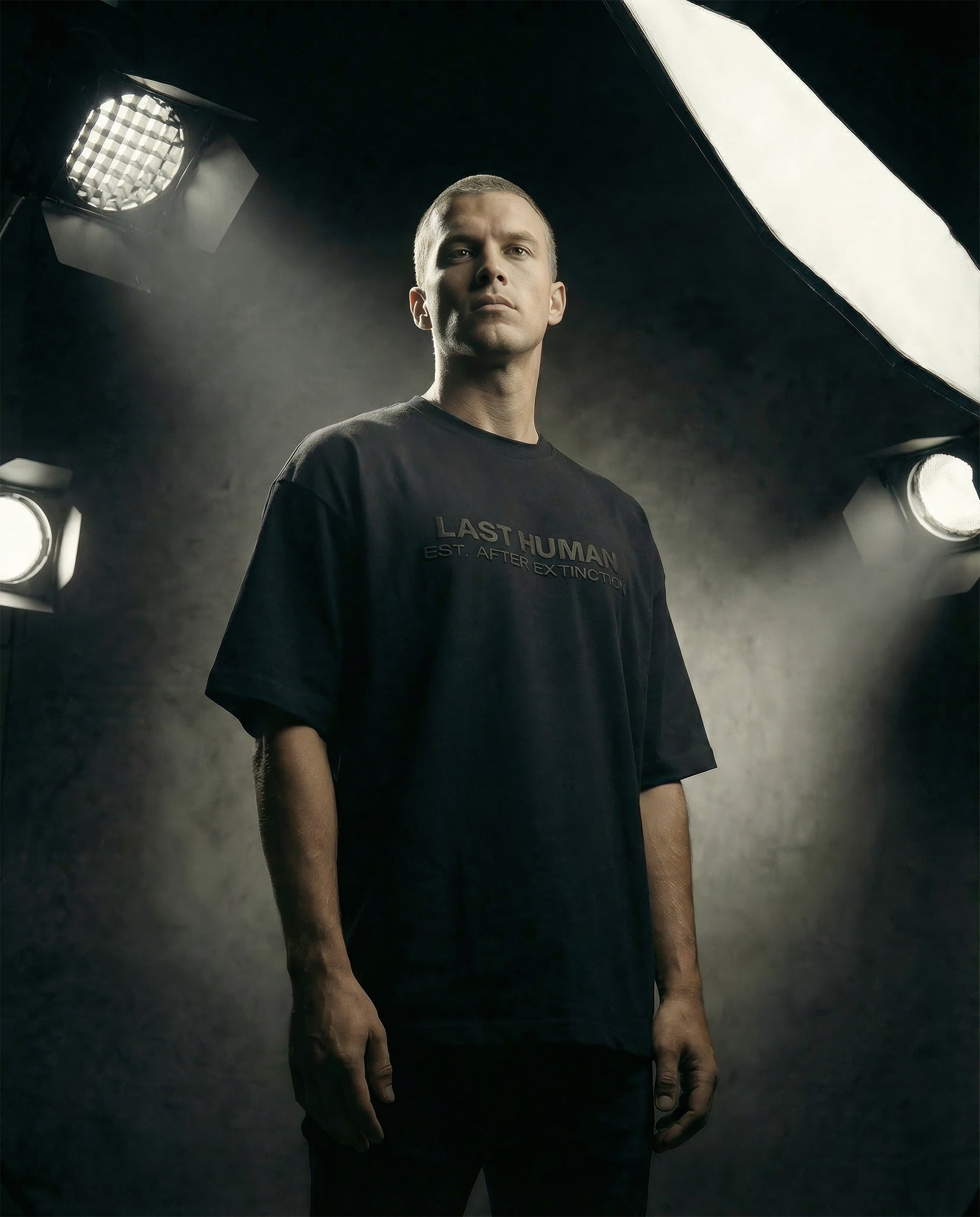 LAST HUMAN ORIGINALS  — OVERSIZED T-SHIRT