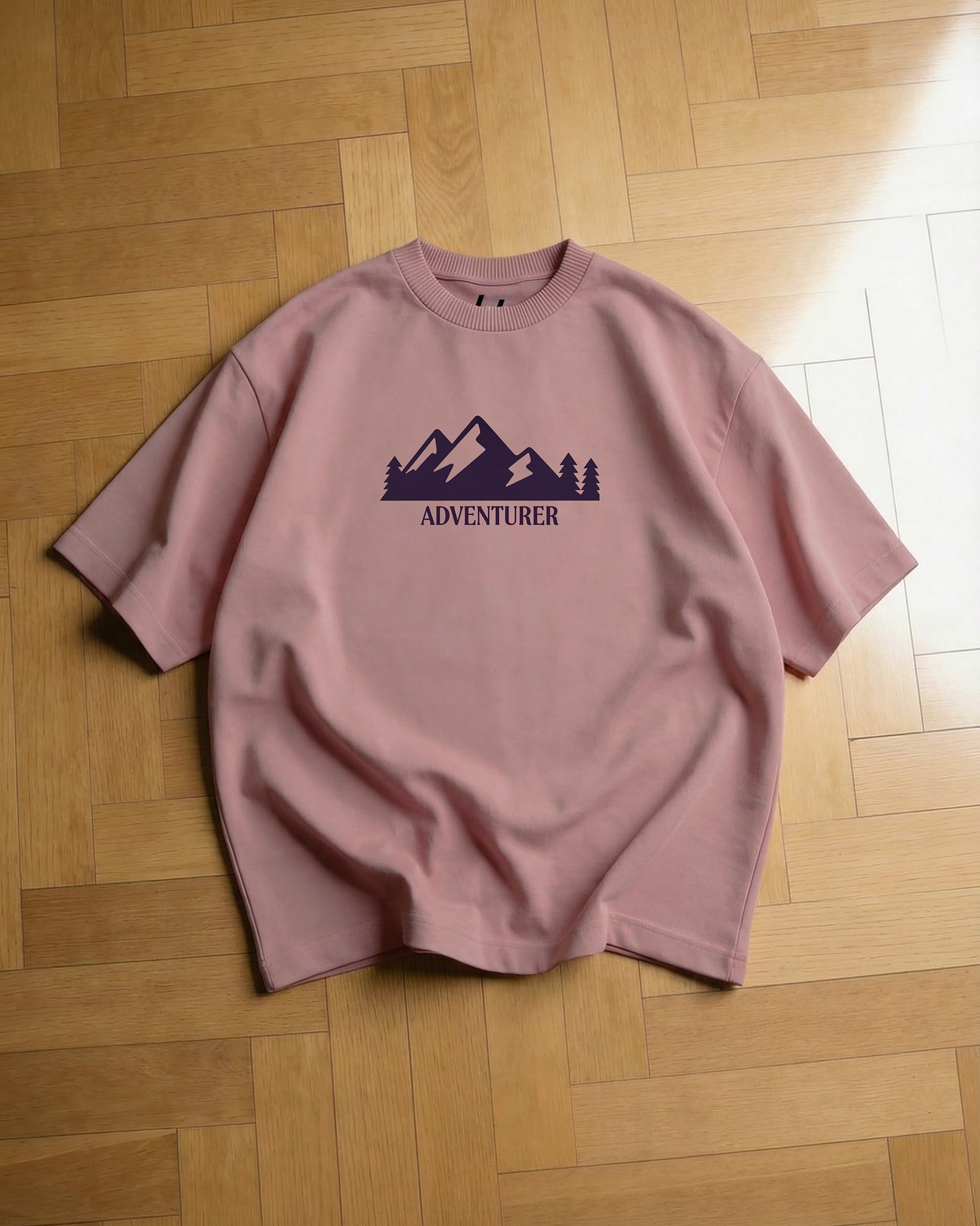 ADVENTURER OVERSIZED T-SHIRT